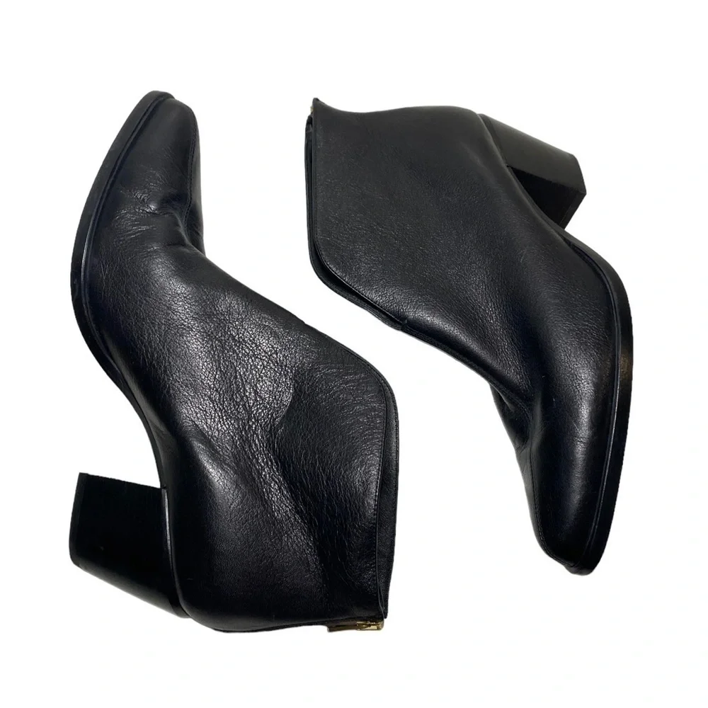 Vince Havana Notch Leather Bootie